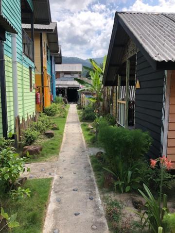 Beach Shack Chalet - Garden View Aframe Small Unit Kampong Juara Екстер'єр фото